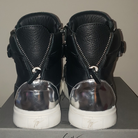 Guiseppe Zanotti - Picture 5 of 7